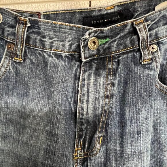 Vintage Tommy‎ Hilfiger Men 34 X 32 Relaxed Fit Blue Denim Medium Wash Jeans - Picture 3 of 7